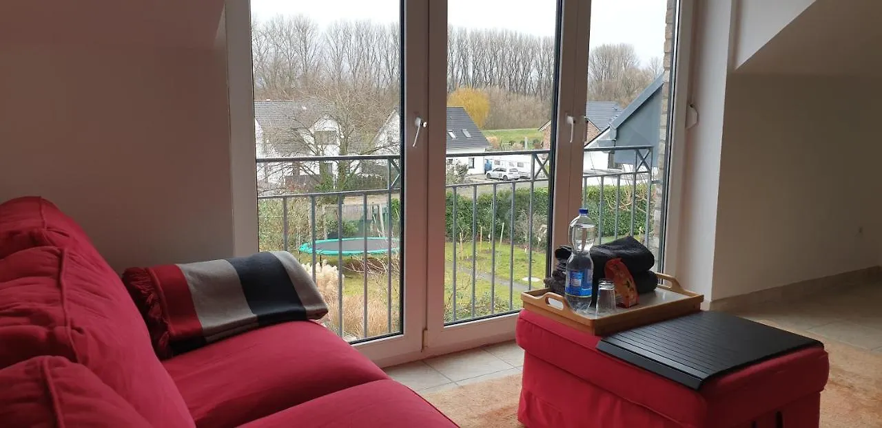 Bed & Breakfast Schoenste Lage Am Rhein In Unmittelbarer Stadtnaehe, B & B Keulen