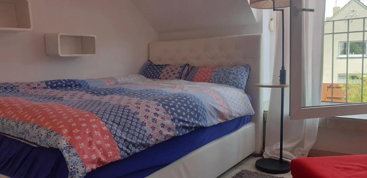 Bed & Breakfast Schoenste Lage Am Rhein In Unmittelbarer Stadtnaehe, B & B Cologne Germany