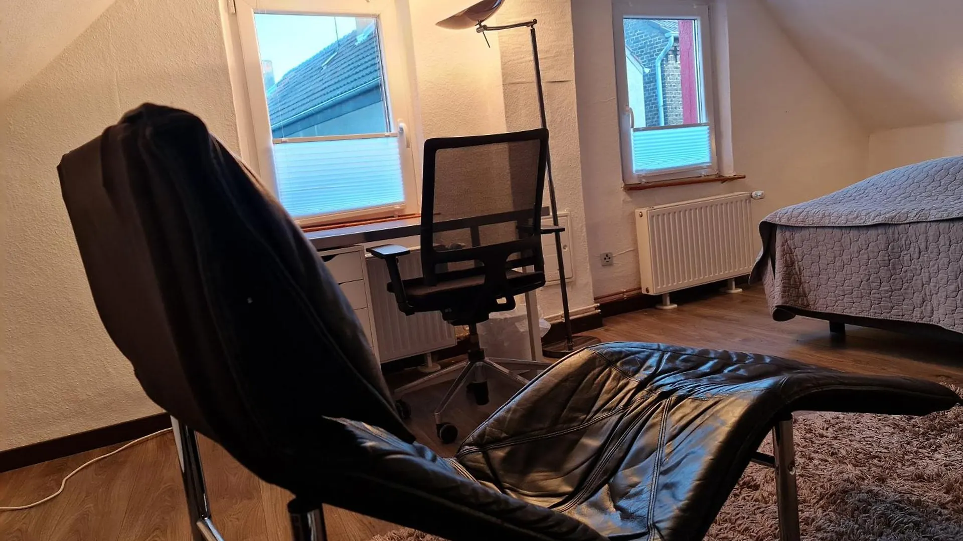 Bed & Breakfast Schoenste Lage Am Rhein In Unmittelbarer Stadtnaehe, B & B Cologne Germany